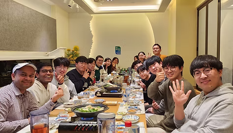 송년모임1.avif
